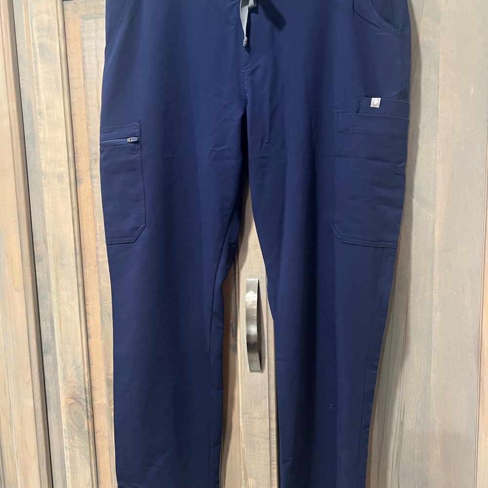 Figs Women's Navy Skinny Pants